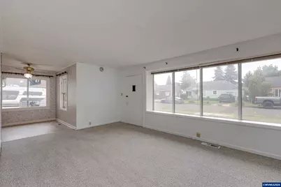 591 Harden Dr, Lebanon, OR 97355 - Photo 6
