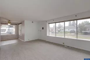 591 Harden Dr, Lebanon, OR 97355 - Photo 6