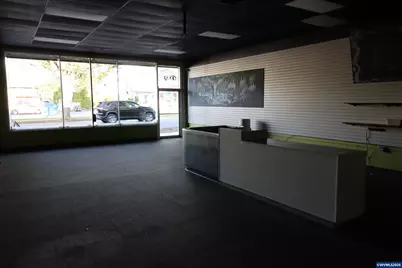 1071 Commercial St SE #1071, Salem, OR 97302 - Photo 8