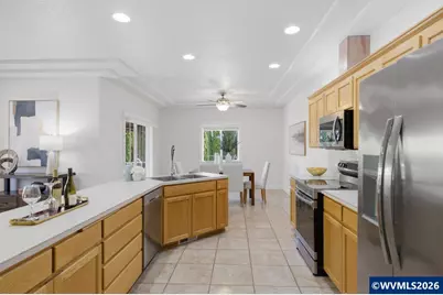 326 NE Berry St, Sublimity, OR 97385 - Photo 8