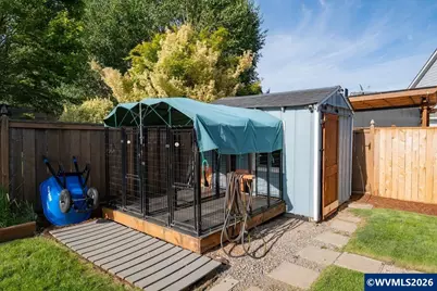 326 NE Berry St, Sublimity, OR 97385 - Photo 32