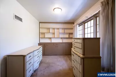1960 East Nob Hill St SE, Salem, OR 97302 - Photo 8