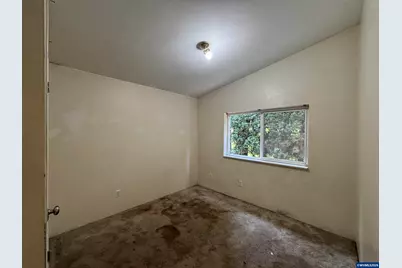 390 Montgomery St, Falls City, OR 97344 - Photo 14