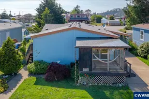 955 NE Mill St, Waldport, OR 97394 - Photo 4