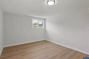 1405 Main St E, Monmouth, OR 97361 - Photo 36