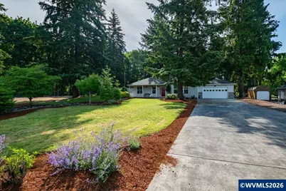 740 Gray Pine St, Lyons, OR 97358 - Photo 2