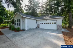 740 Gray Pine St, Lyons, OR 97358 - Photo 4