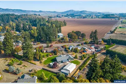 1894 Talbot Rd SE, Jefferson, OR 97352 - Photo 10