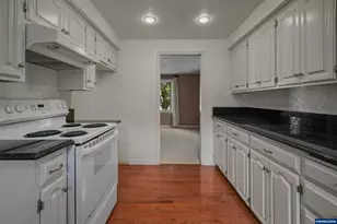 220 NW Downy Dr, Sublimity, OR 97385 - Photo 10
