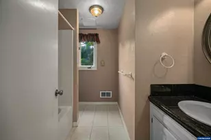 220 NW Downy Dr, Sublimity, OR 97385 - Photo 22