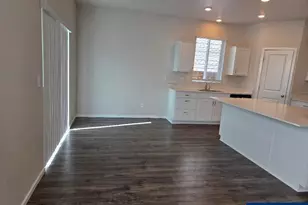 469 Lost Lake St NE, Salem, OR 97301 - Photo 8