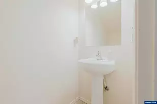 311 W Jadon Dr, Lebanon, OR 97355 - Photo 12