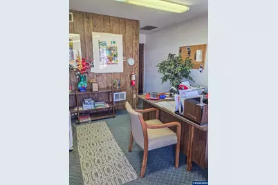 2721 S Main St, Lebanon, OR 97355 - Photo 4