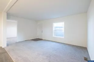 3124 Surfwood Dr NE, Salem, OR 97305 - Photo 6