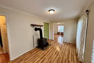 1060 Hickory St NE, Salem, OR 97301 - Photo 8