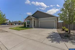 1493 SE Huckleberry Ave, Dallas, OR 97338 - Photo 4