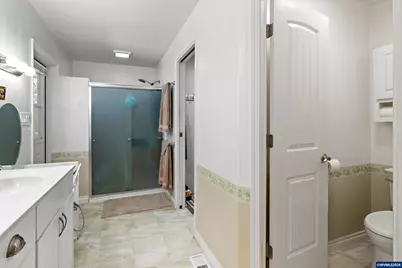 39711 Lacomb Dr, Lebanon, OR 97355 - Photo 20