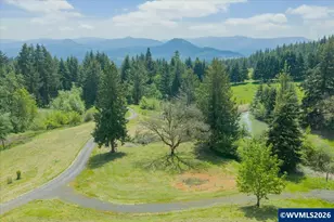 28600 Jones Dr, Sweet Home, OR 97386 - Photo 36