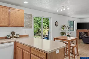 8768 Box Elder St, Corvallis, OR 97330 - Photo 12