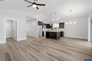5550 Quince St, Sweet Home, OR 97386 - Photo 8