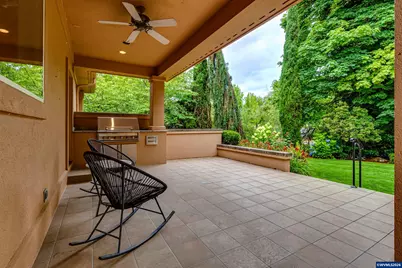 875 Sand Av, Eugene, OR 97401 - Photo 28
