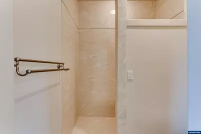 875 Sand Av, Eugene, OR 97401 - Photo 22