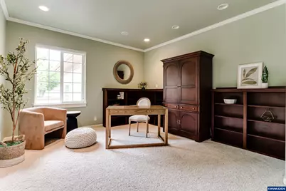 875 Sand Av, Eugene, OR 97401 - Photo 12