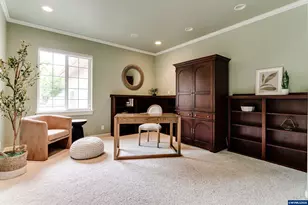 875 Sand Ave, Eugene, OR 97401 - Photo 12