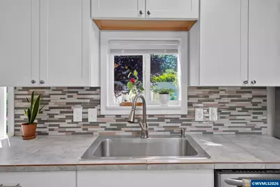310 Chicago St NE, Albany, OR 97321 - Photo 18
