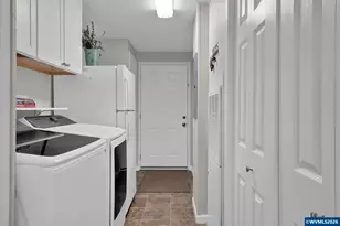 310 Chicago St NE, Albany, OR 97321 - Photo 26