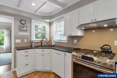 635 Church St SE, Salem, OR 97301 - Photo 14