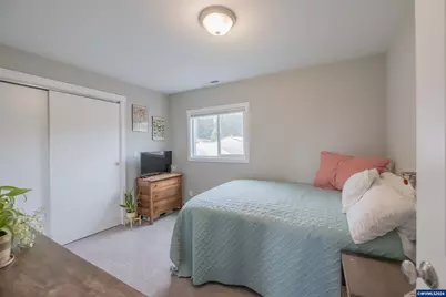 208 NW Lewisburg Av, Corvallis, OR 97330 - Photo 22