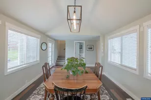 208 NW Lewisburg Ave, Corvallis, OR 97330 - Photo 14