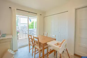 153 S 6th St, Lebanon, OR 97355 - Photo 8