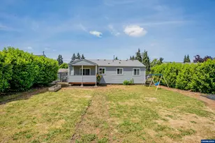 153 S 6th St, Lebanon, OR 97355 - Photo 2