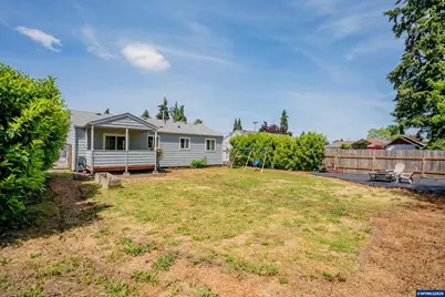 153 S 6th St, Lebanon, OR 97355 - Photo 22