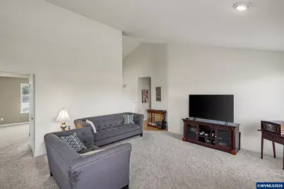2041 Rollin Av NW, Salem, OR 97304 - Photo 18