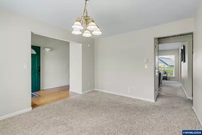 2041 Rollin Av NW, Salem, OR 97304 - Photo 8