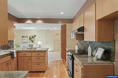 3590 Elderberry Dr S, Salem, OR 97302 - Photo 14