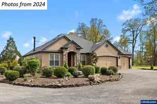 12430 S Oak Grove Rd, Canby, OR 97013 - Photo 2