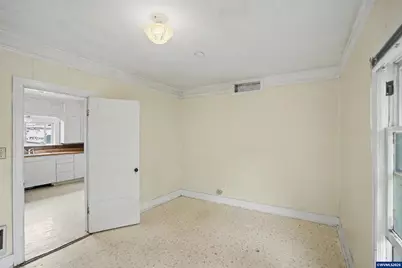 1148 S Water St, Silverton, OR 97381 - Photo 14