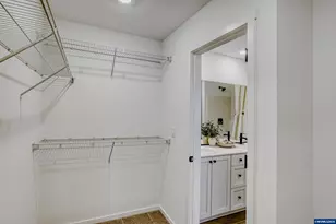 531 Spring Av, Woodburn, OR 97071 - Photo 18