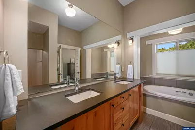 2015 Landaggard Dr NW, Salem, OR 97304 - Photo 30