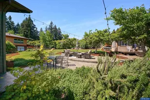 2015 Landaggard Dr NW, Salem, OR 97304 - Photo 48