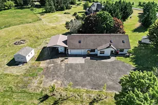 1753 Wooded Knolls Dr, Philomath, OR 97370 - Photo 2