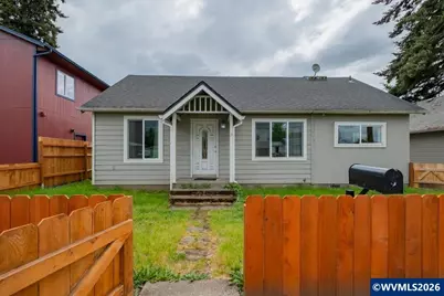 2215 Main St, Sweet Home, OR 97386 - Photo 2