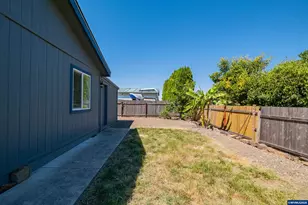 545 W Airway Rd, Lebanon, OR 97355 - Photo 38
