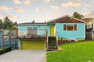 645 SE 4th St, Newport, OR 97365 - Photo 1