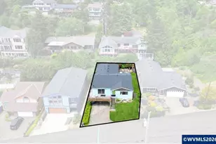 645 SE 4th St, Newport, OR 97365 - Photo 32