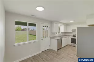3647 Tudor Wy SE, Albany, OR 97322 - Photo 4